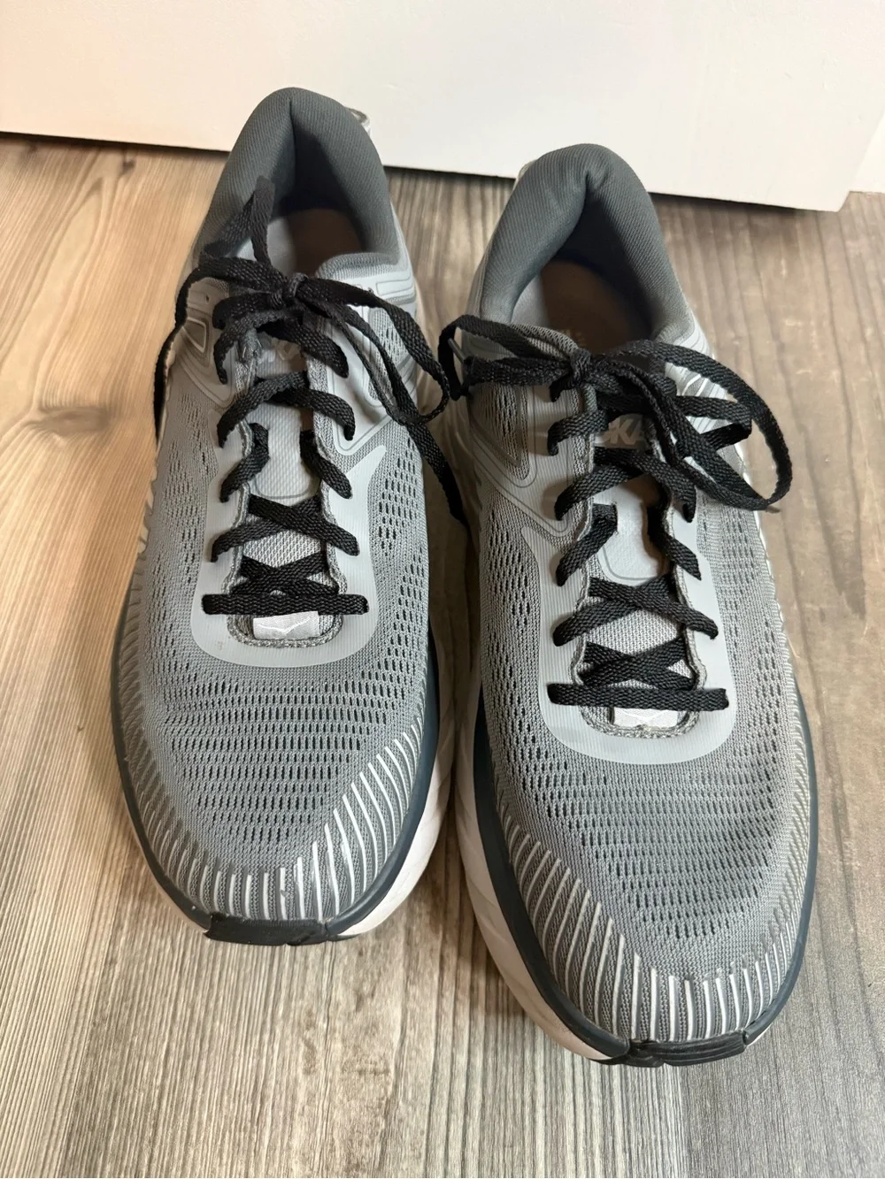 Hoka One One Bondi 7 Men’s Athletic Shoe